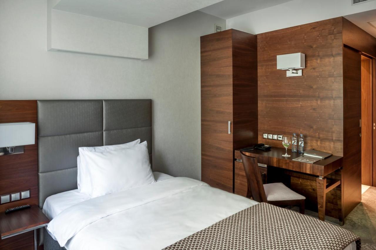 Warszawianka 4*